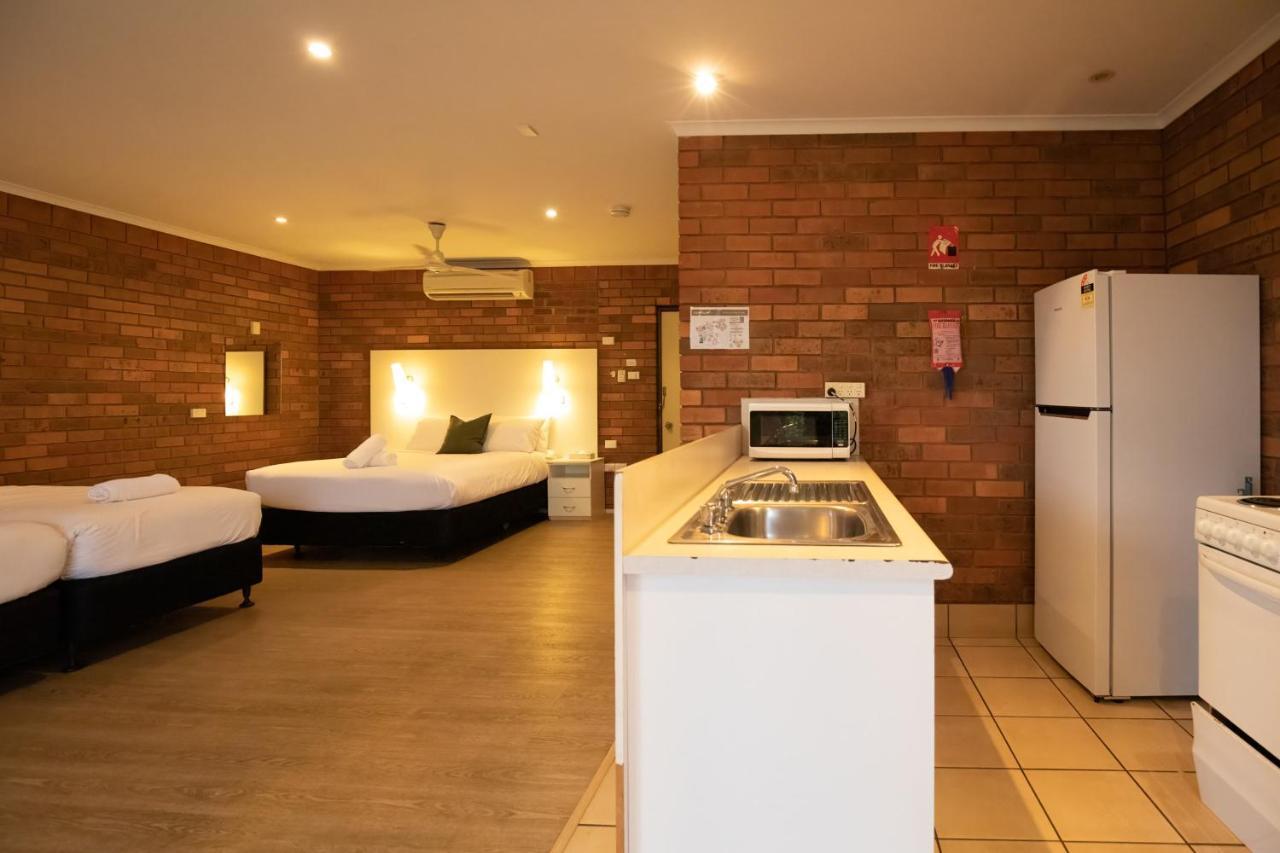 Contour Hotel Katherine Ngoại thất bức ảnh